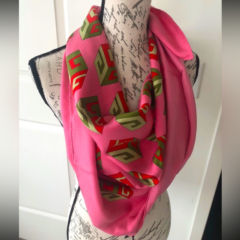 Gucci scarf NWT